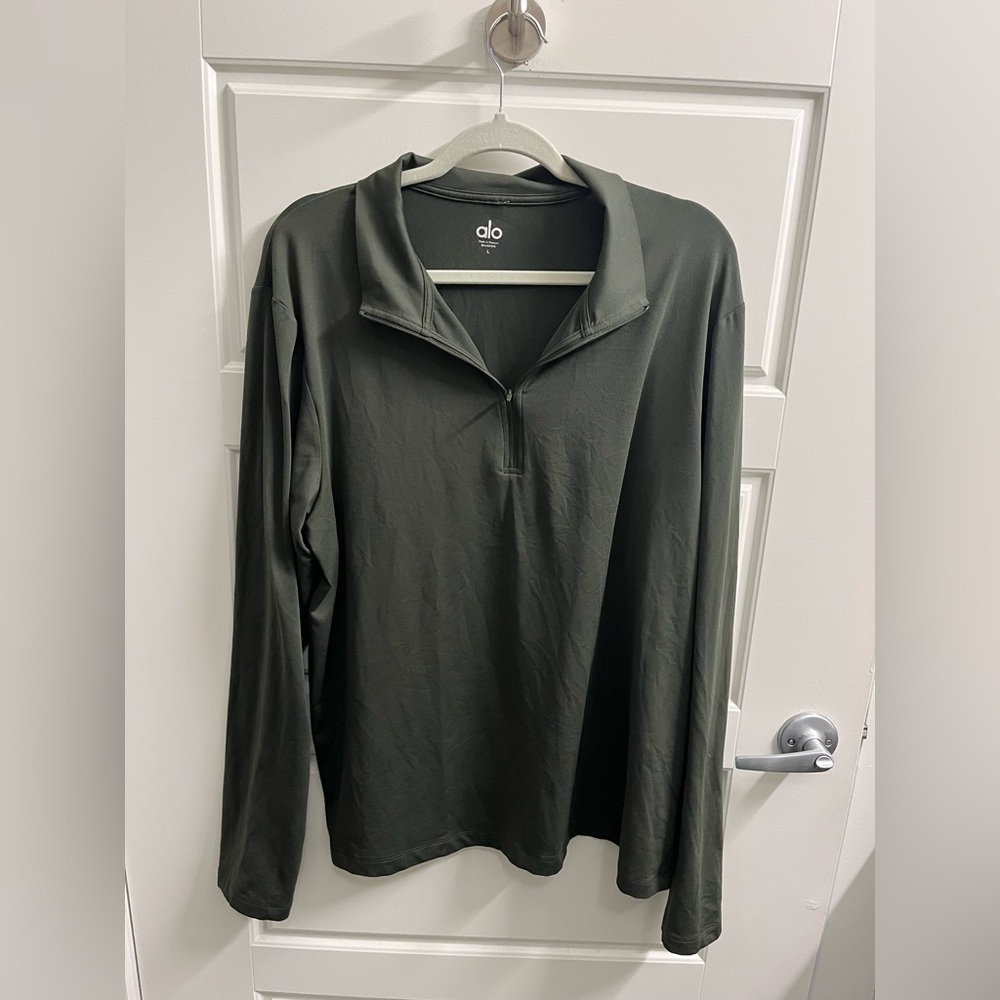 Men’s Alo green quarter zip size L